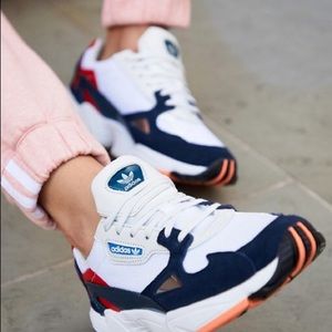 Adidas falcon